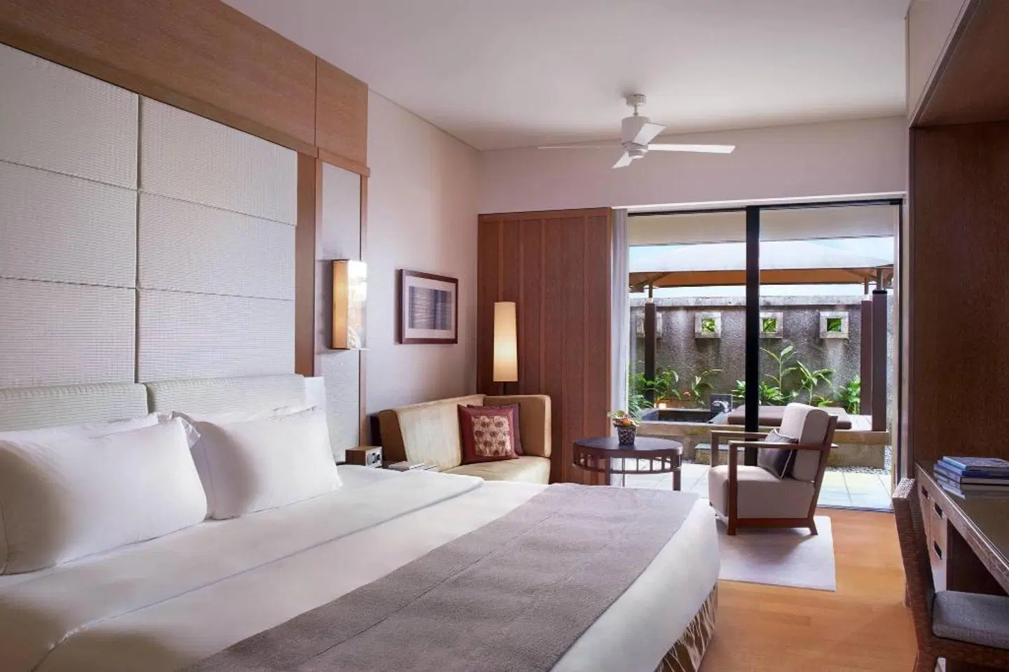 The Ritz-Carlton, Okinawa ROOM_EXAMPLE