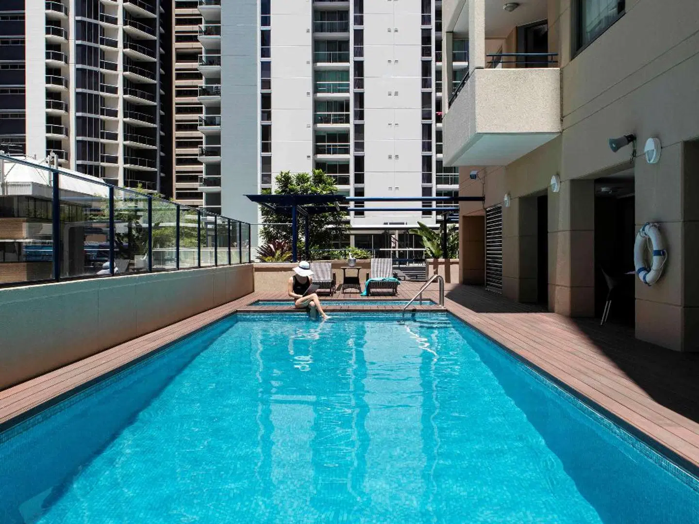 The Sebel Brisbane OUTDOOR_POOL