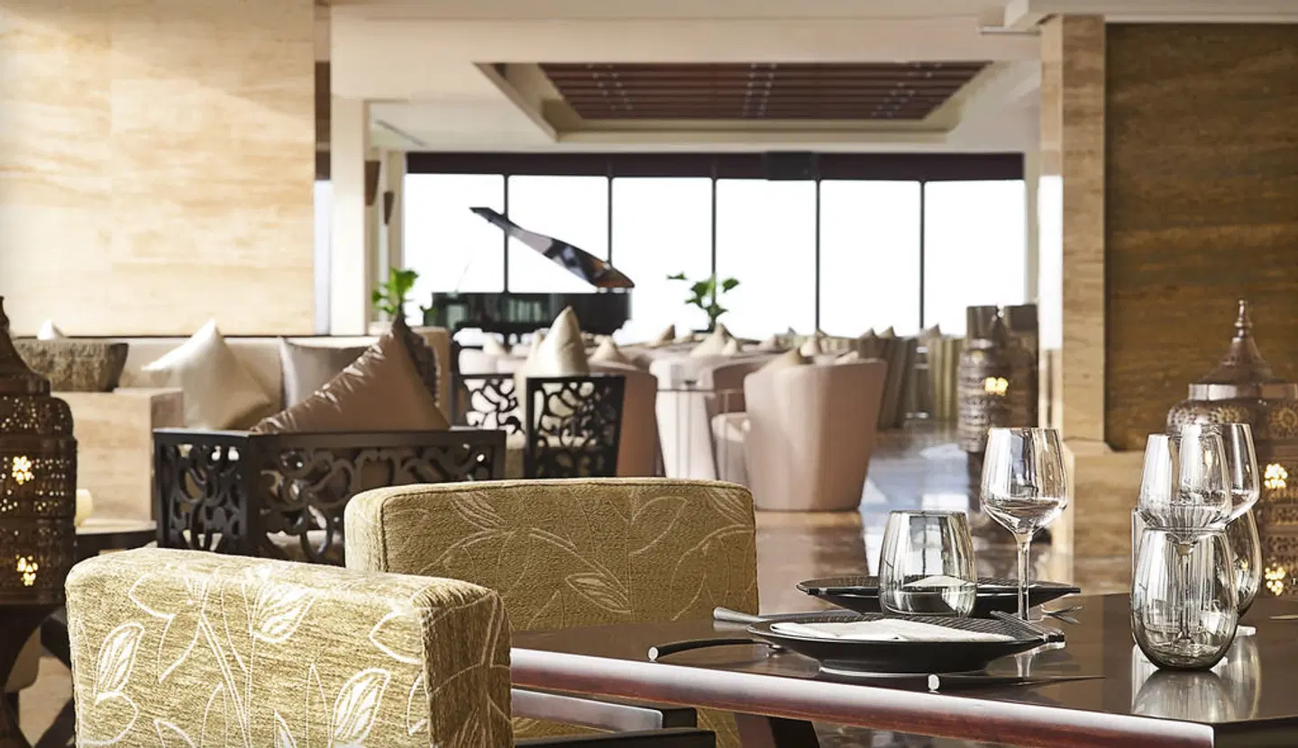 Park Regis Kris Kin Hotel Bar