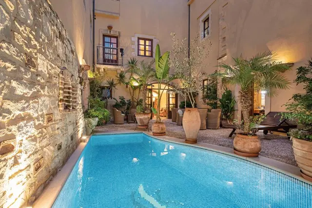 Palazzino di Corina OUTDOOR_POOL