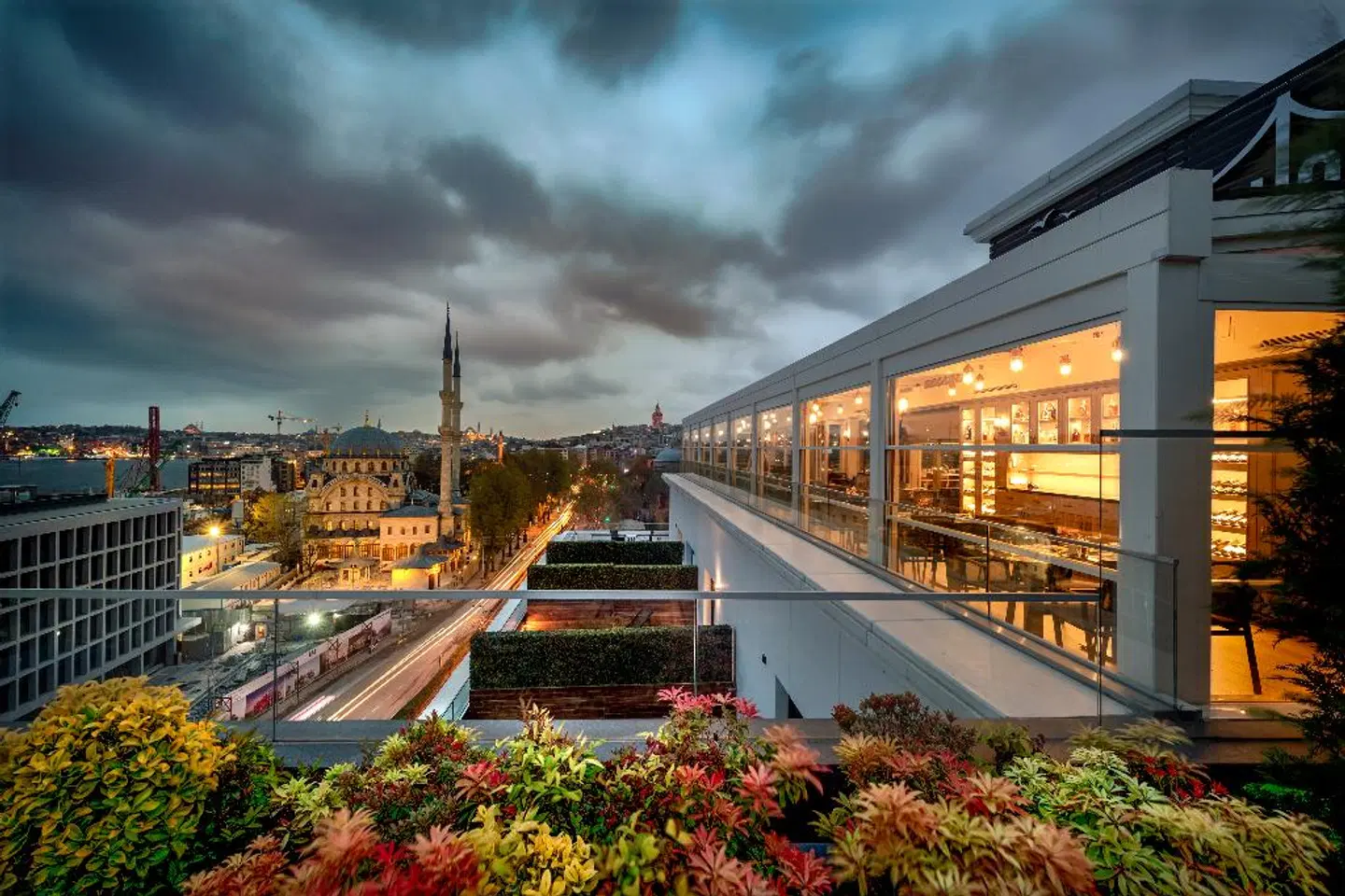 Port Bosphorus Hotel EXTERIOR