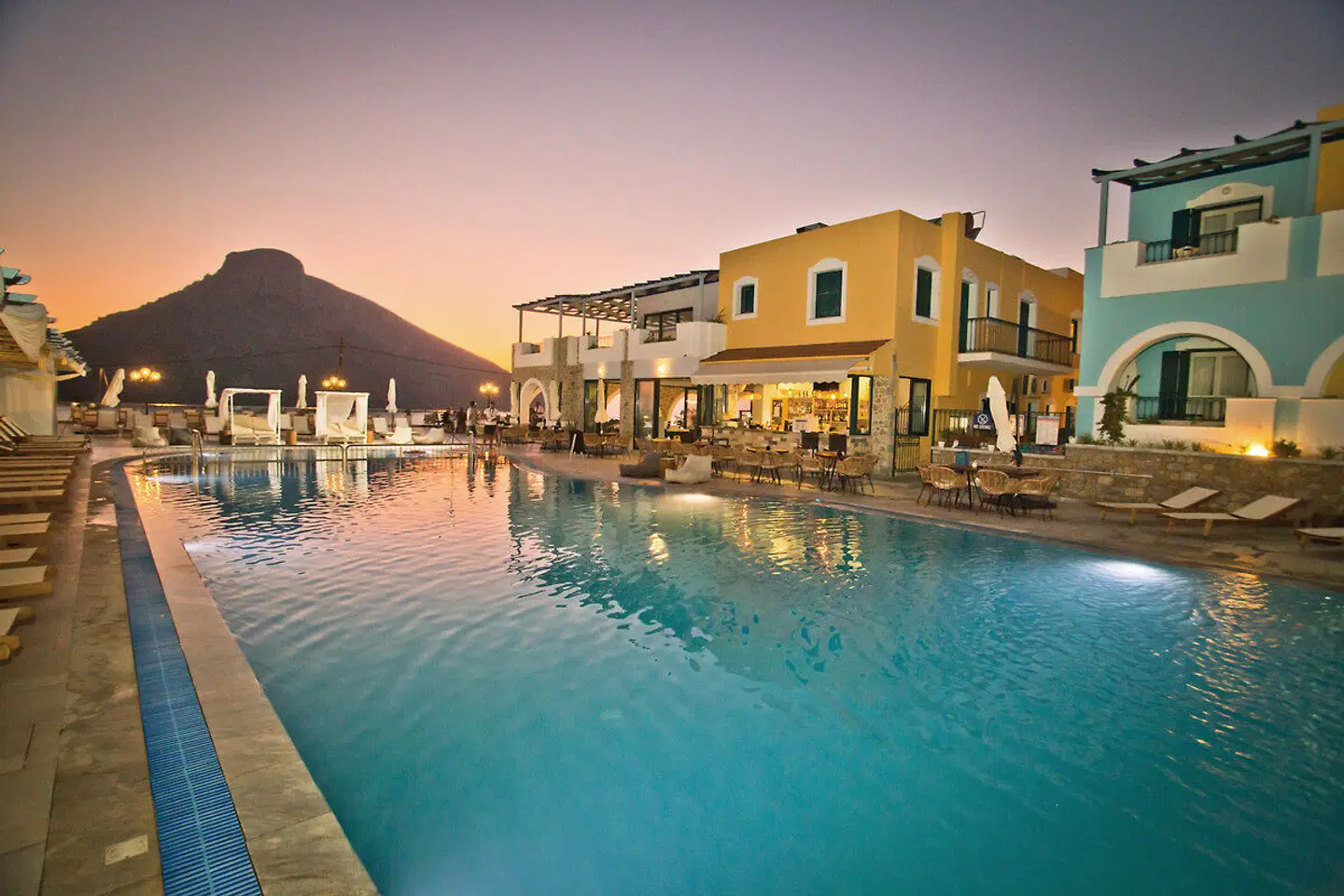 Elena Village OUTDOOR_POOL