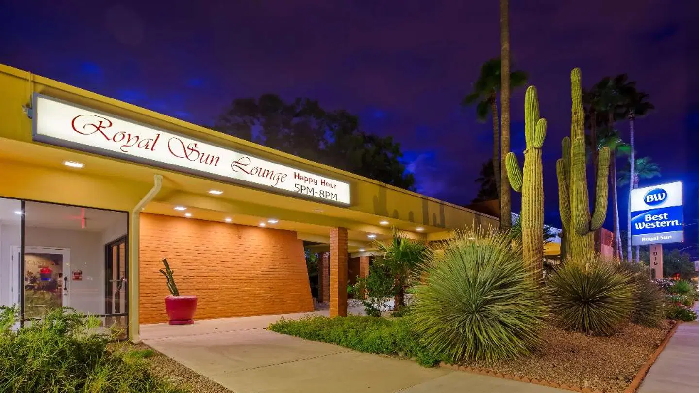 Best Western Plus Royal Sun EXTERIOR