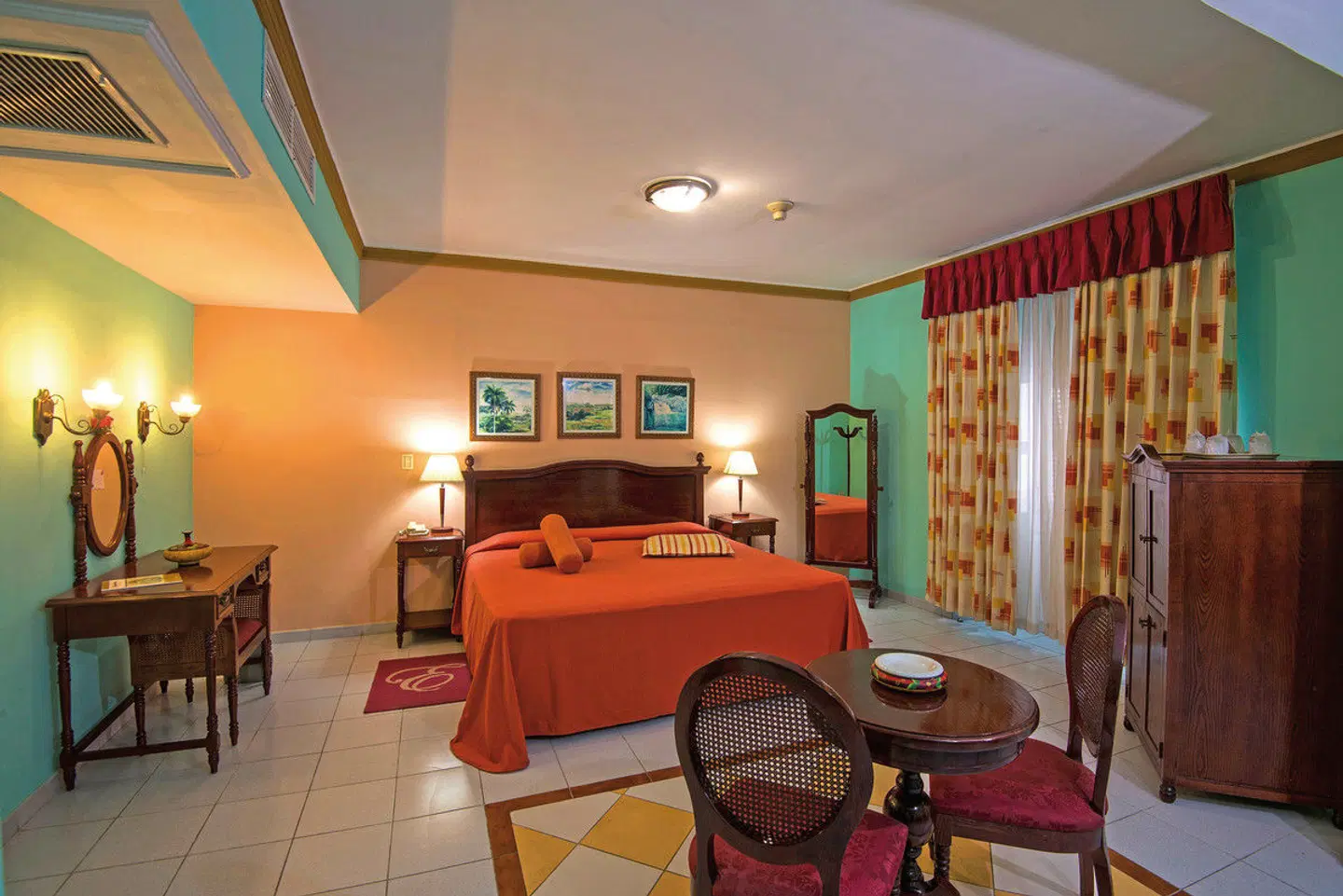 La Unión affiliated by Meliá ROOM_EXAMPLE