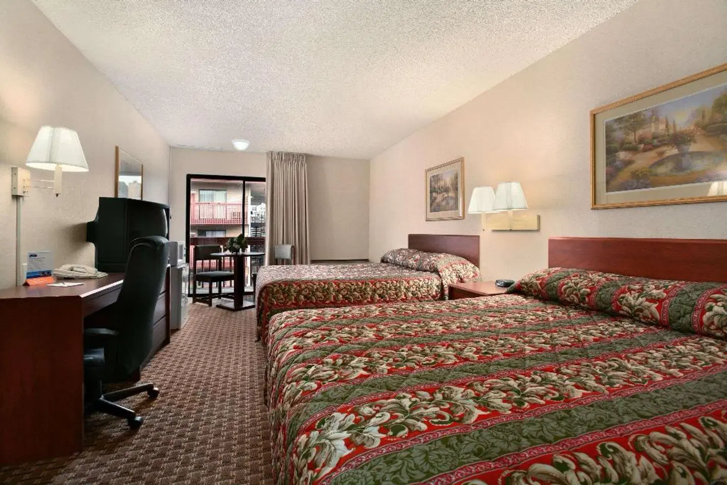 Howard Johnson by Wyndham Portland Airport ROOM_EXAMPLE