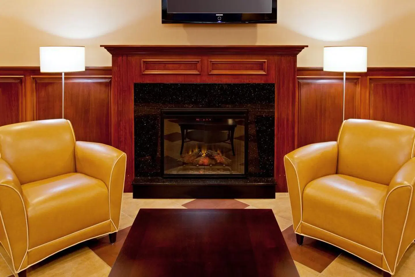 Days Hotel by Wyndham North Bergen /NYC Area LOUNGE_LOBBY