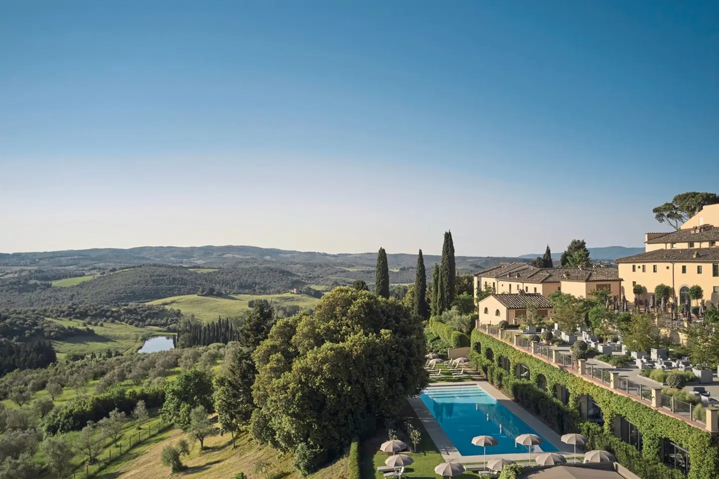 COMO Castello Del Nero EXTERIOR