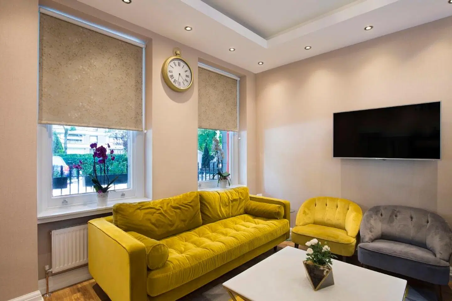 OYO Townhouse 30 Sussex ROOM_EXAMPLE