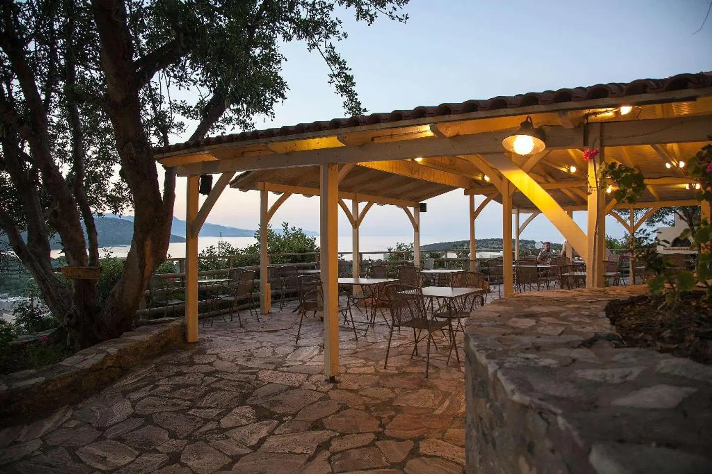 Elpida Village Terrasse