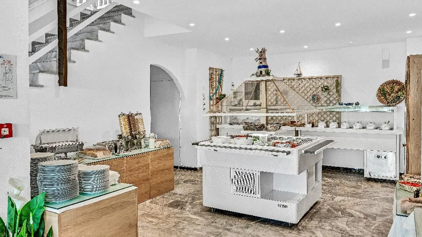 Almare Beach Hotel Badezimmer