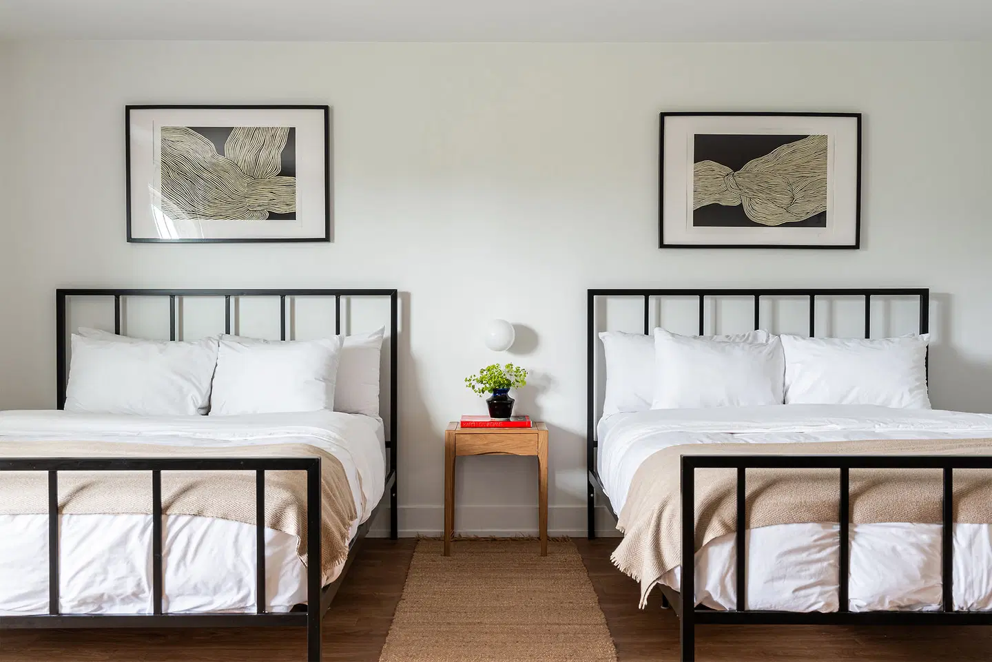 Evangeline Inn & Motel ROOM_EXAMPLE