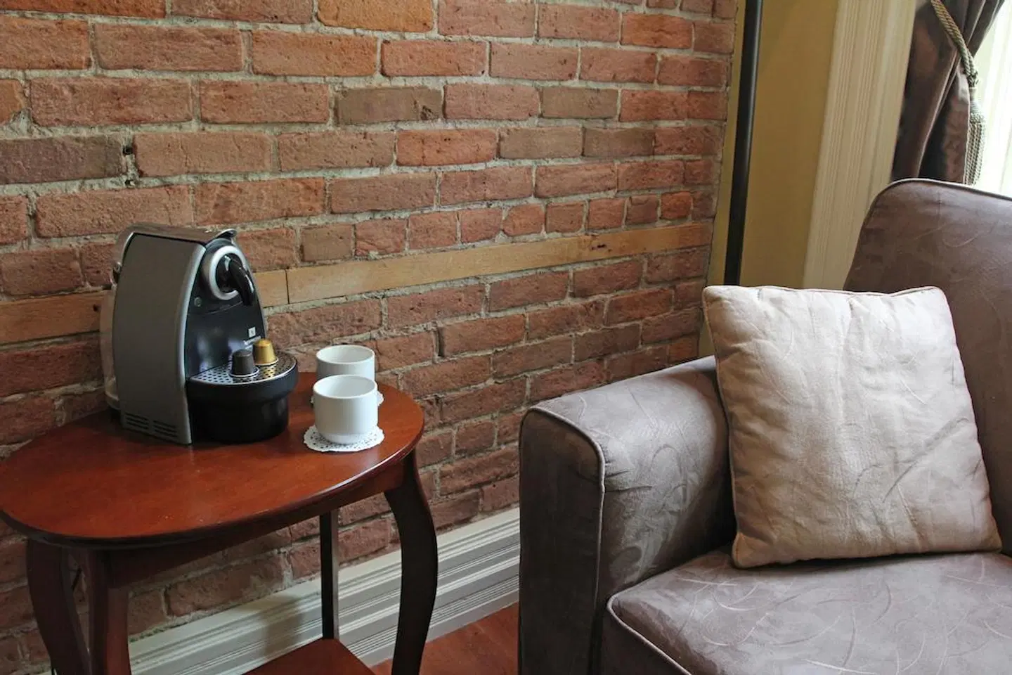 Grande Allee Hotel and Suites ROOM_EXAMPLE