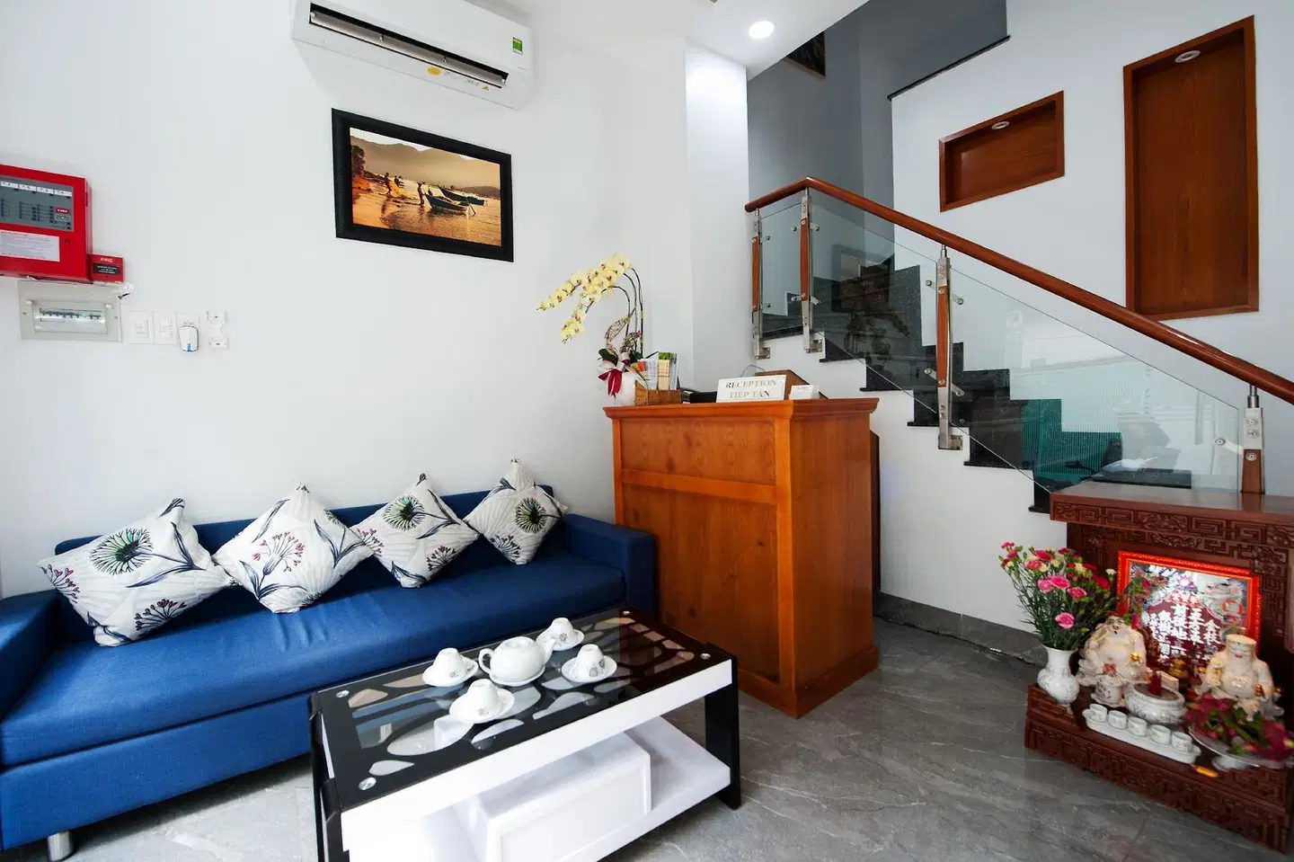 The white guest house HEALTH_BEAUTY