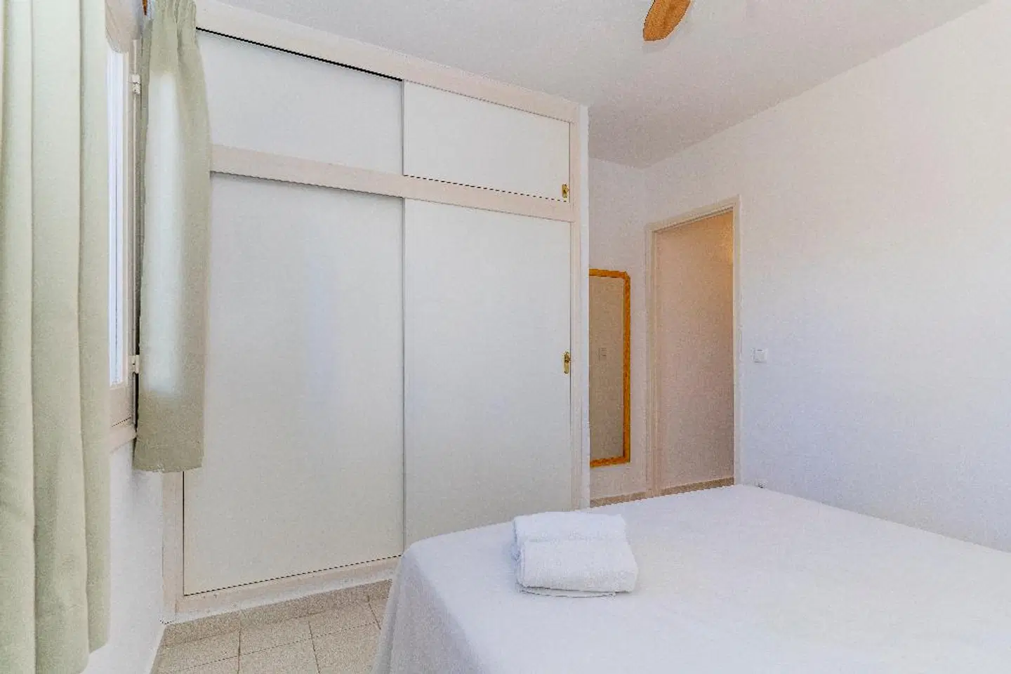 Ses Anneres ROOM_EXAMPLE