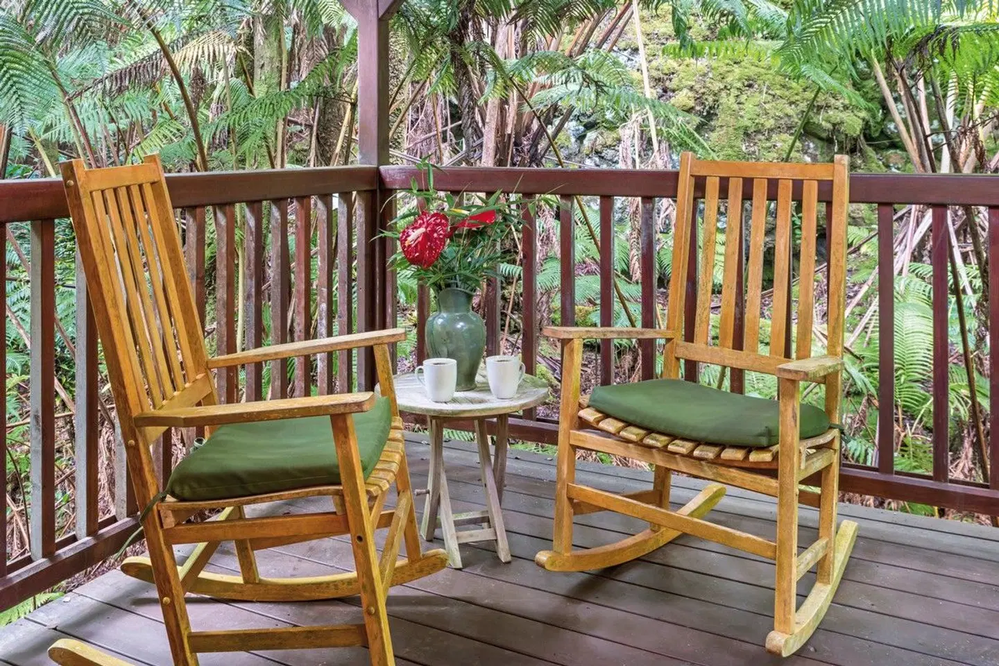 Volcano Village Lodge Terrasse