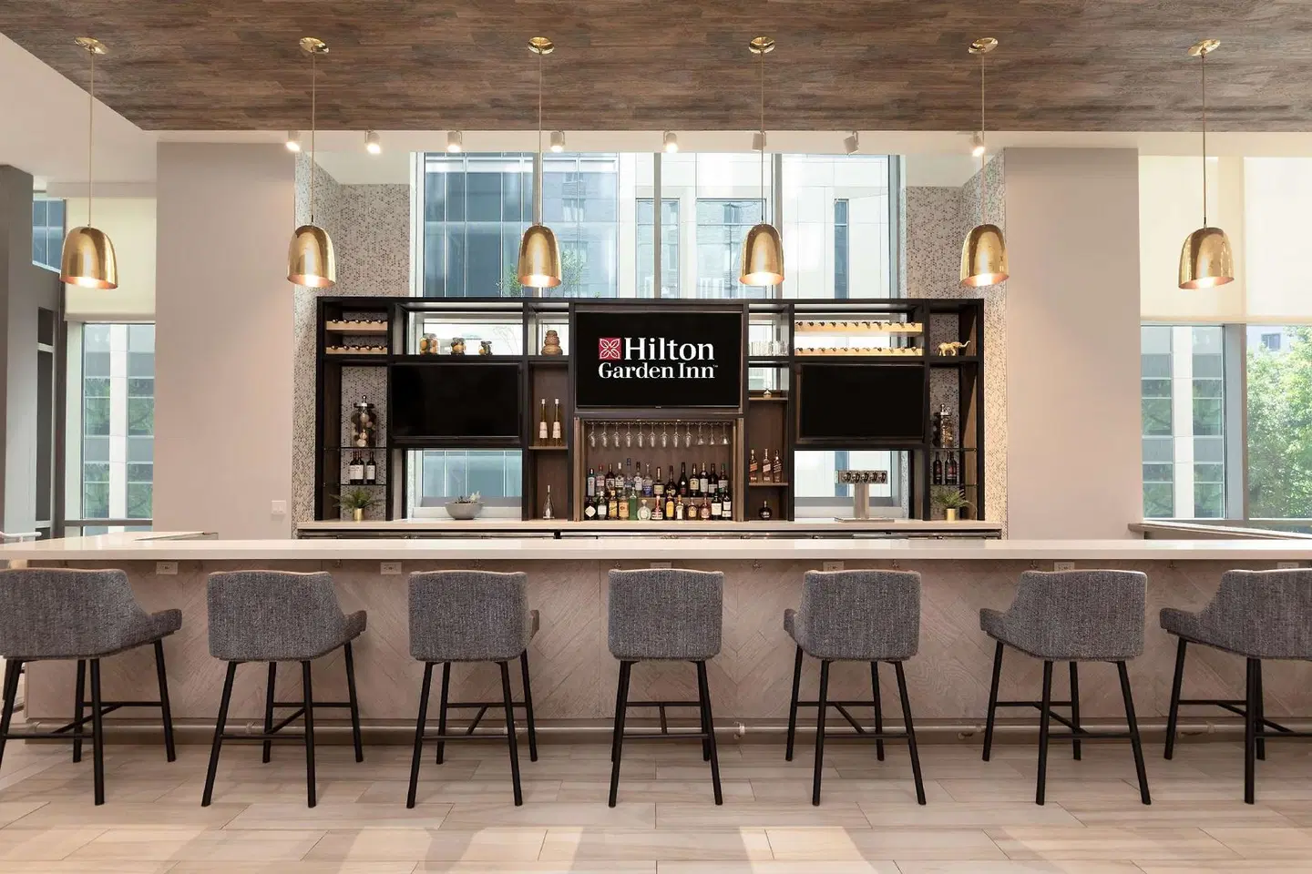Hilton Garden Inn Long Island City New York Bar