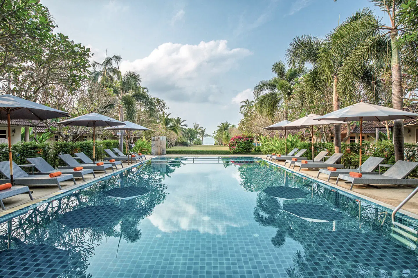 Bandara on Sea, Rayong OUTDOOR_POOL