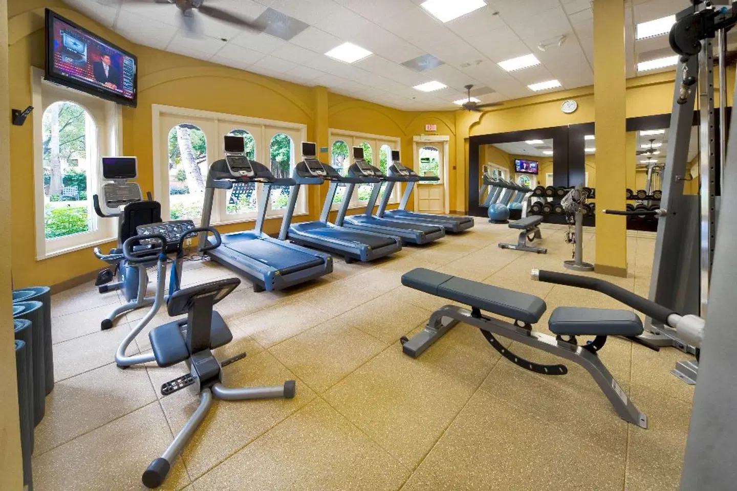 Embassy Suites by Hilton Miami International Airport SPORTS_AND_LEISURE