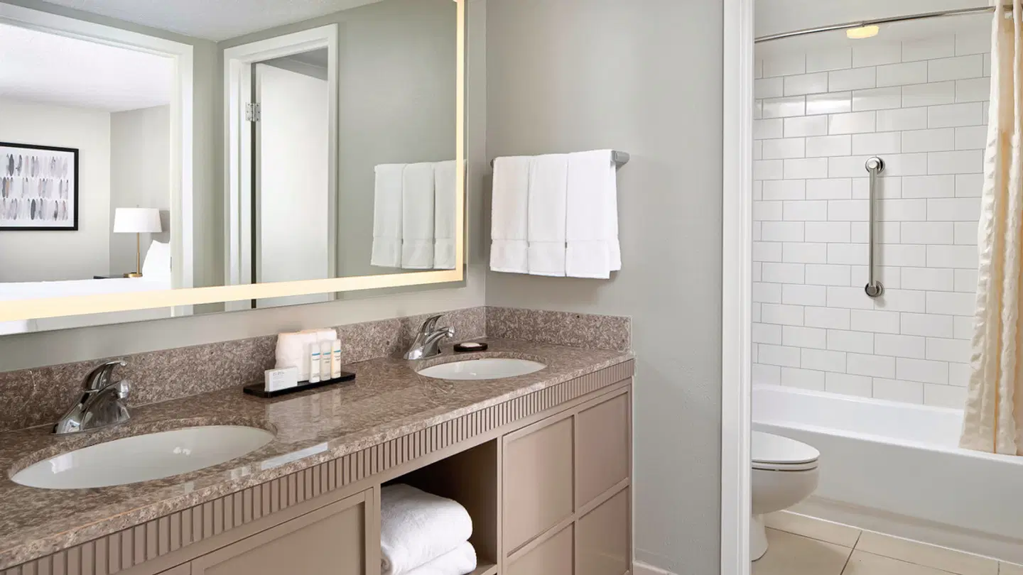 Embassy Suites Myrtle Beach - Kingston Plantation Badezimmer