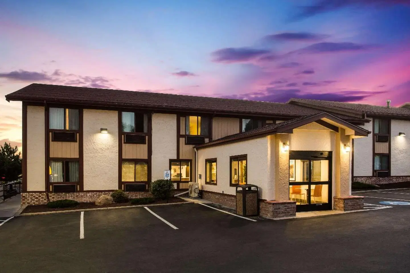 Super 8 by Wyndham Flagstaff EXTERIOR