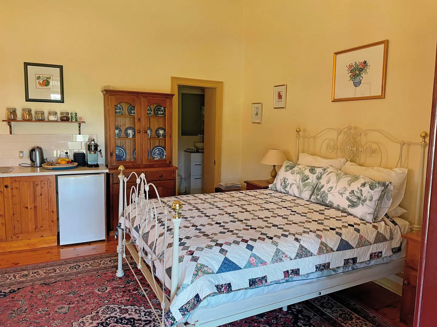 Robe House ROOM_EXAMPLE