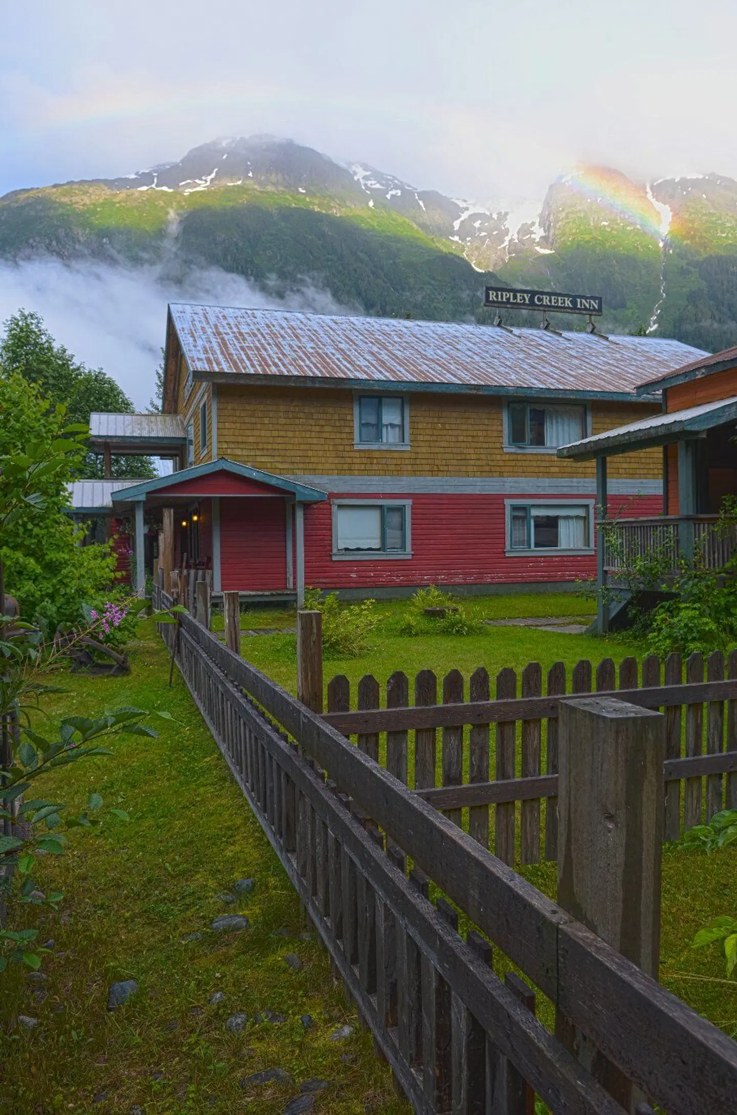 Ripley Creek Inn EXTERIOR