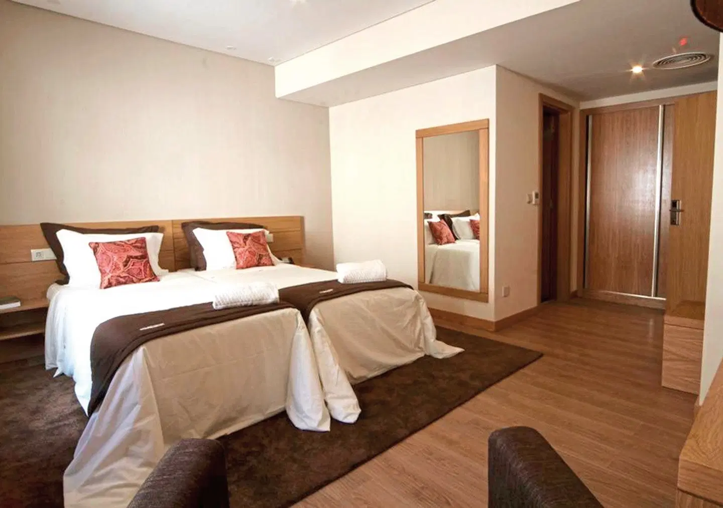 Douro Cister Hotel ROOM_EXAMPLE