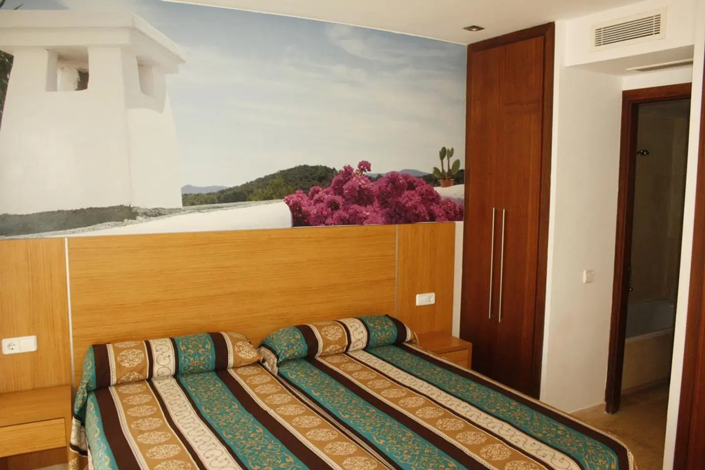 Ibiza Jet HEALTH_BEAUTY