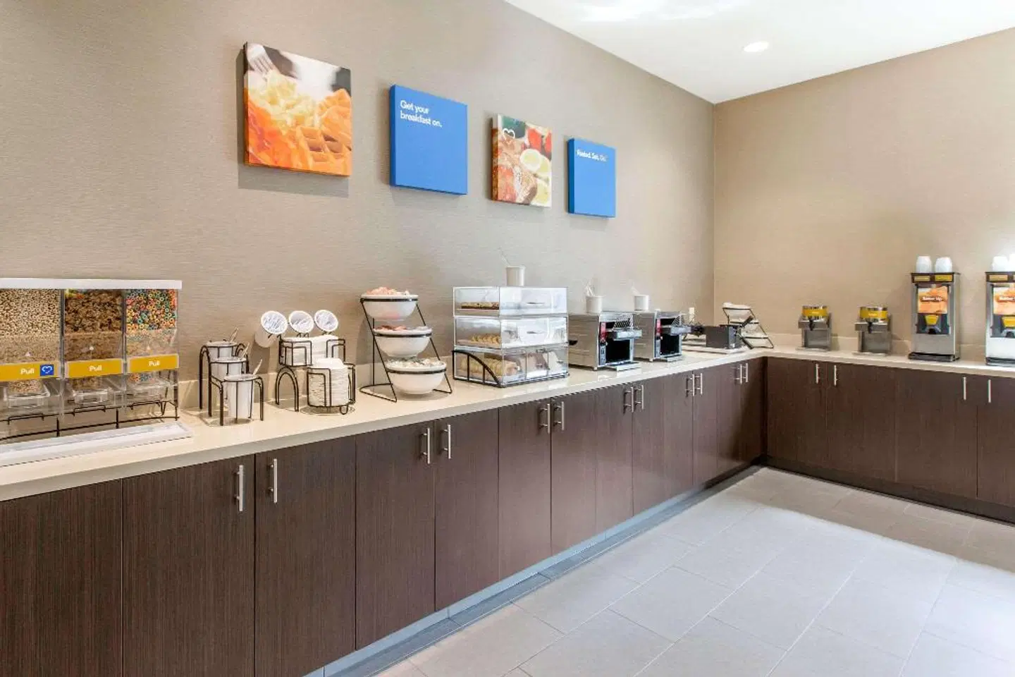 Comfort Inn & Suites Zoo SeaWorld Area Restaurant