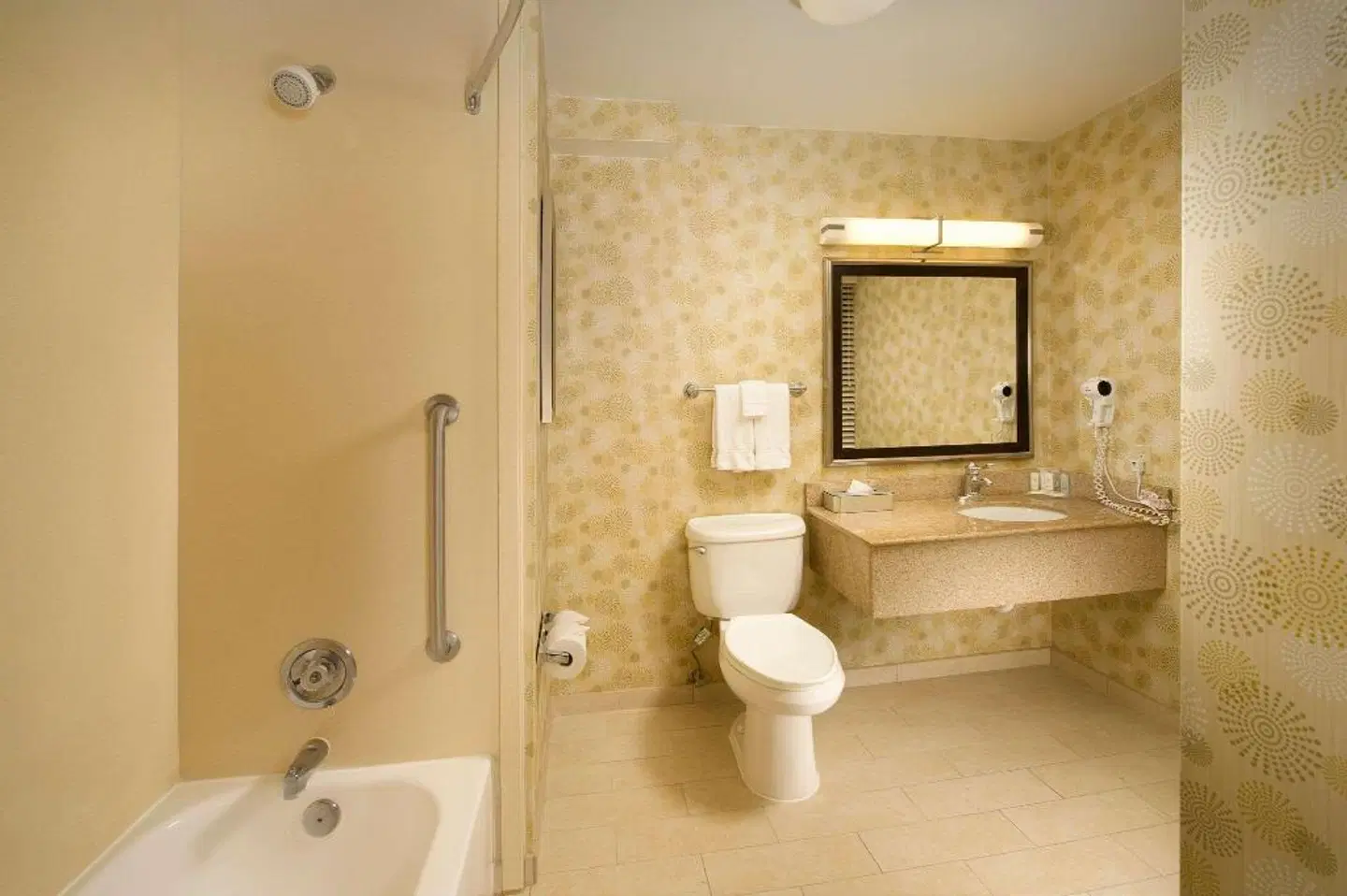 Comfort Inn Downtown DC/Convention Center Badezimmer