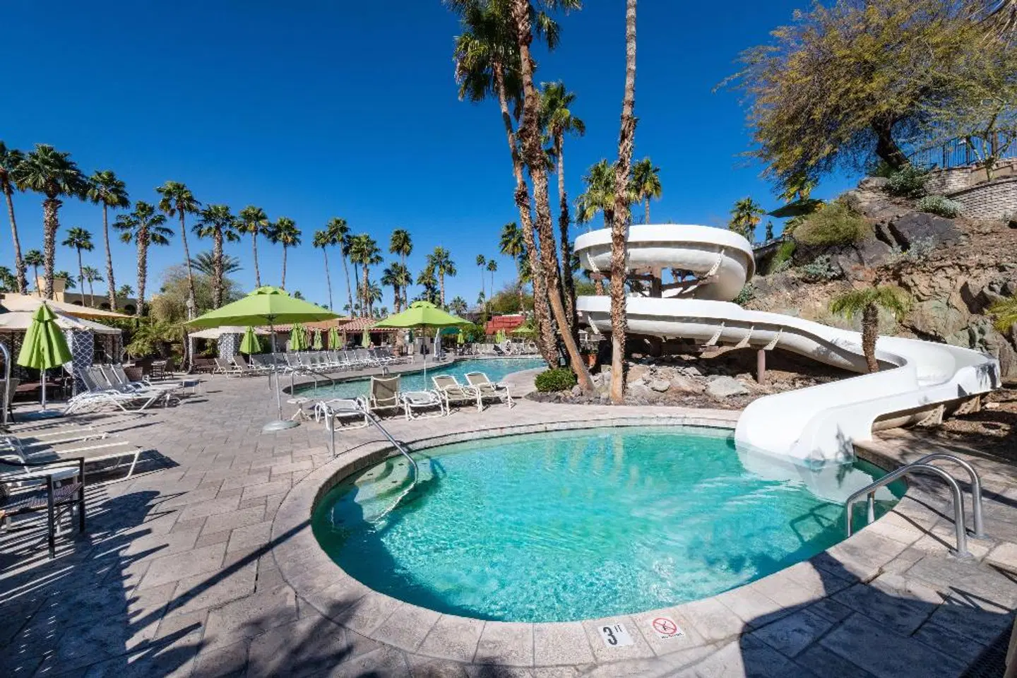 Pointe Hilton Squaw Peak Resort OUTDOOR_POOL