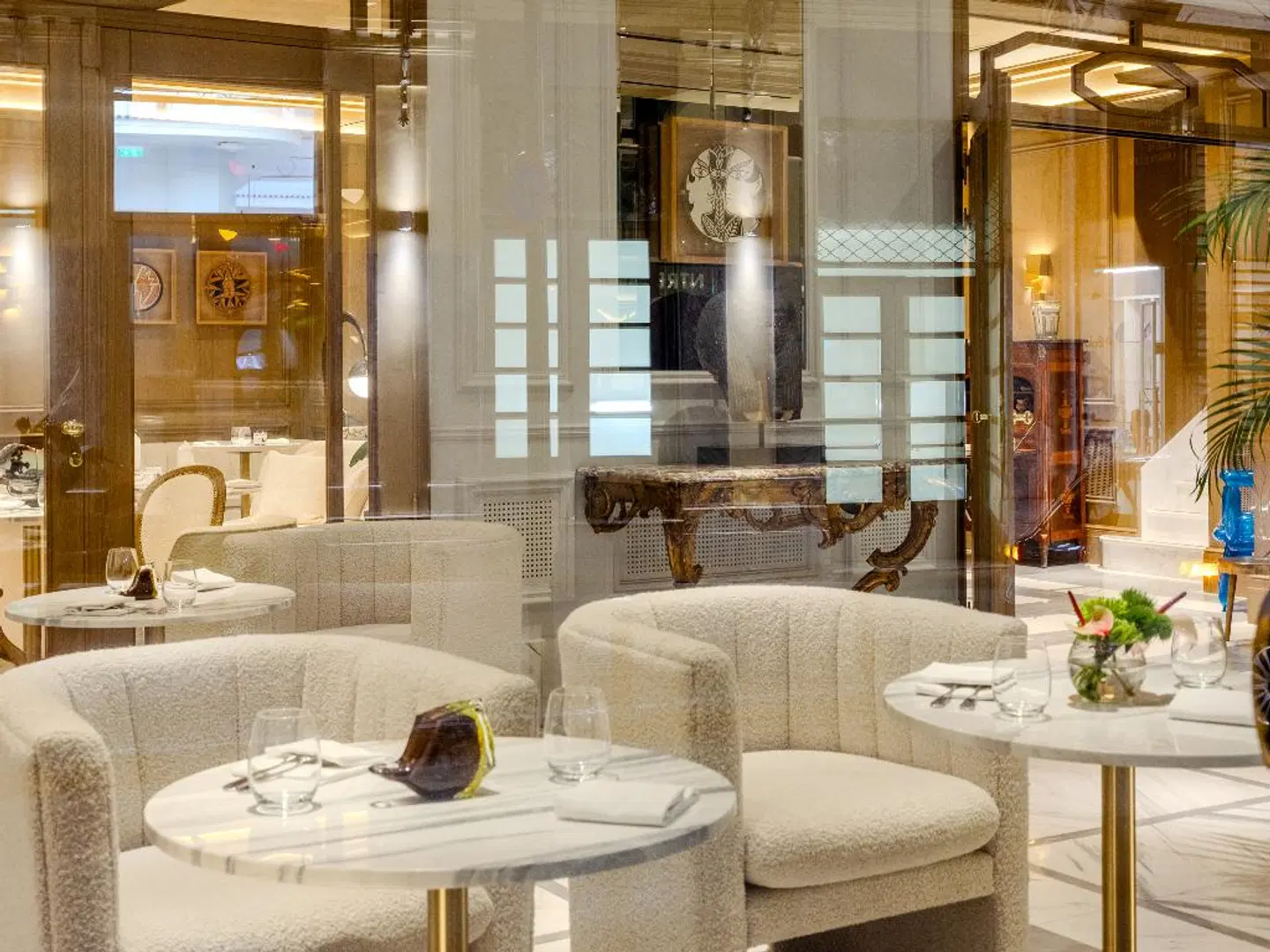 Grecotel The Dolli at Acropolis Badezimmer