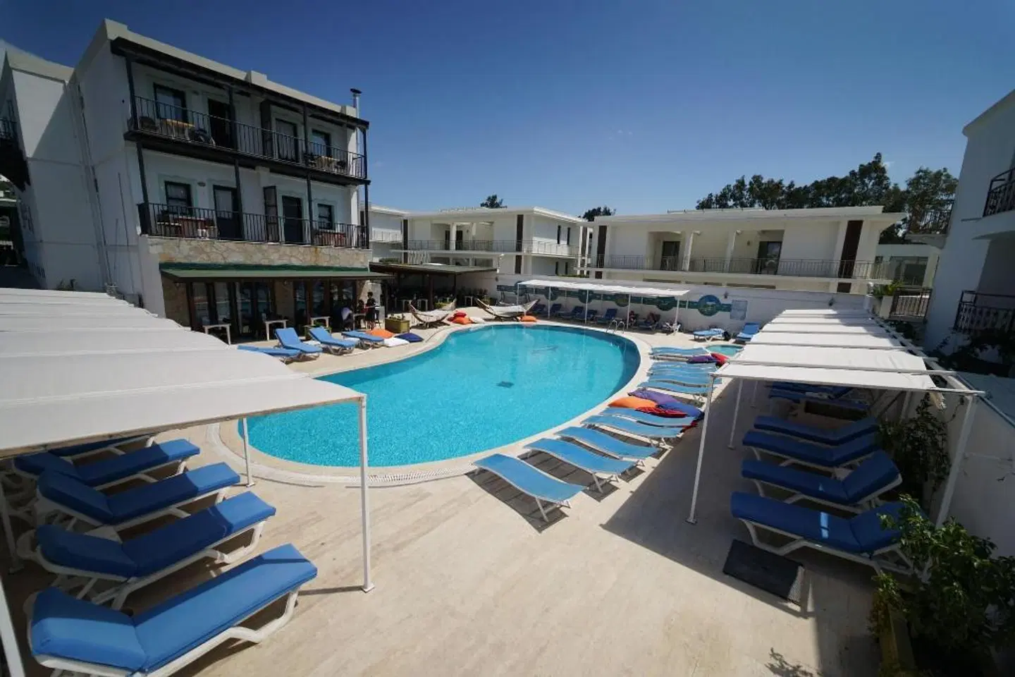 Salinas Beach Hotel OUTDOOR_POOL