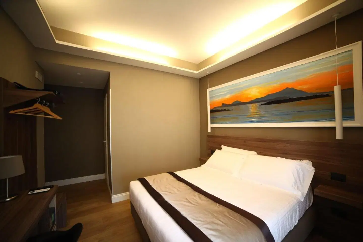7th Floor Suite ROOM_EXAMPLE
