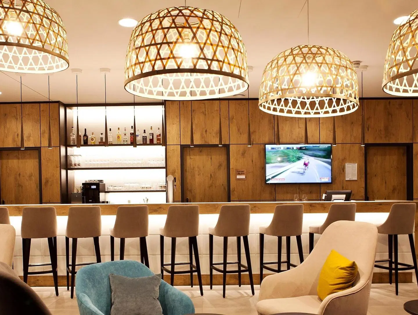 Hampton by Hilton Aachen Tivoli Bar