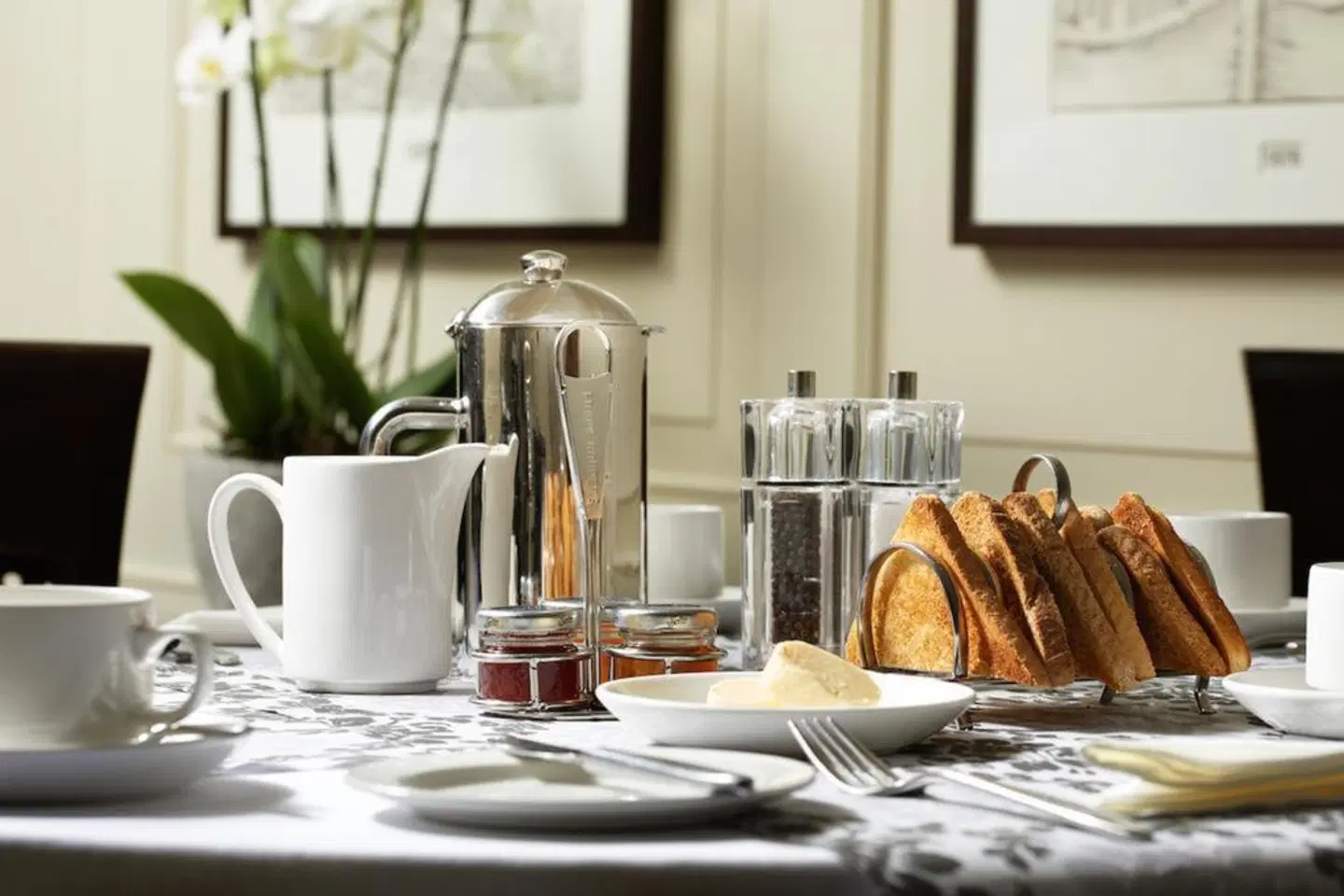 LONDON BRIDGE HOTEL Restaurant