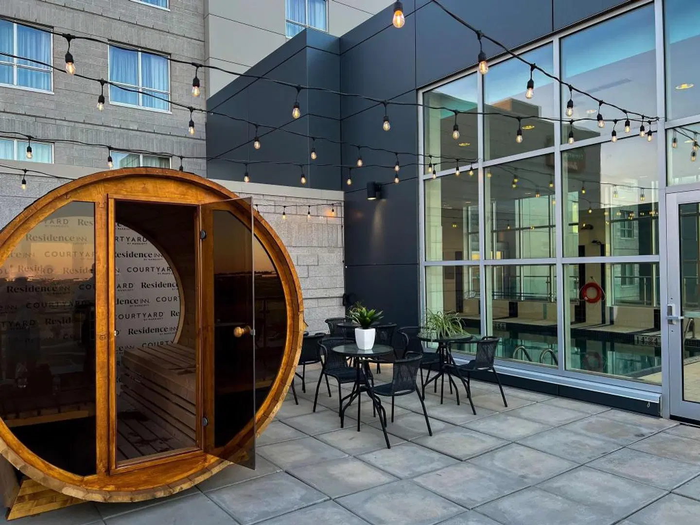 Courtyard by Marriott Calgary Airport LOUNGE_LOBBY