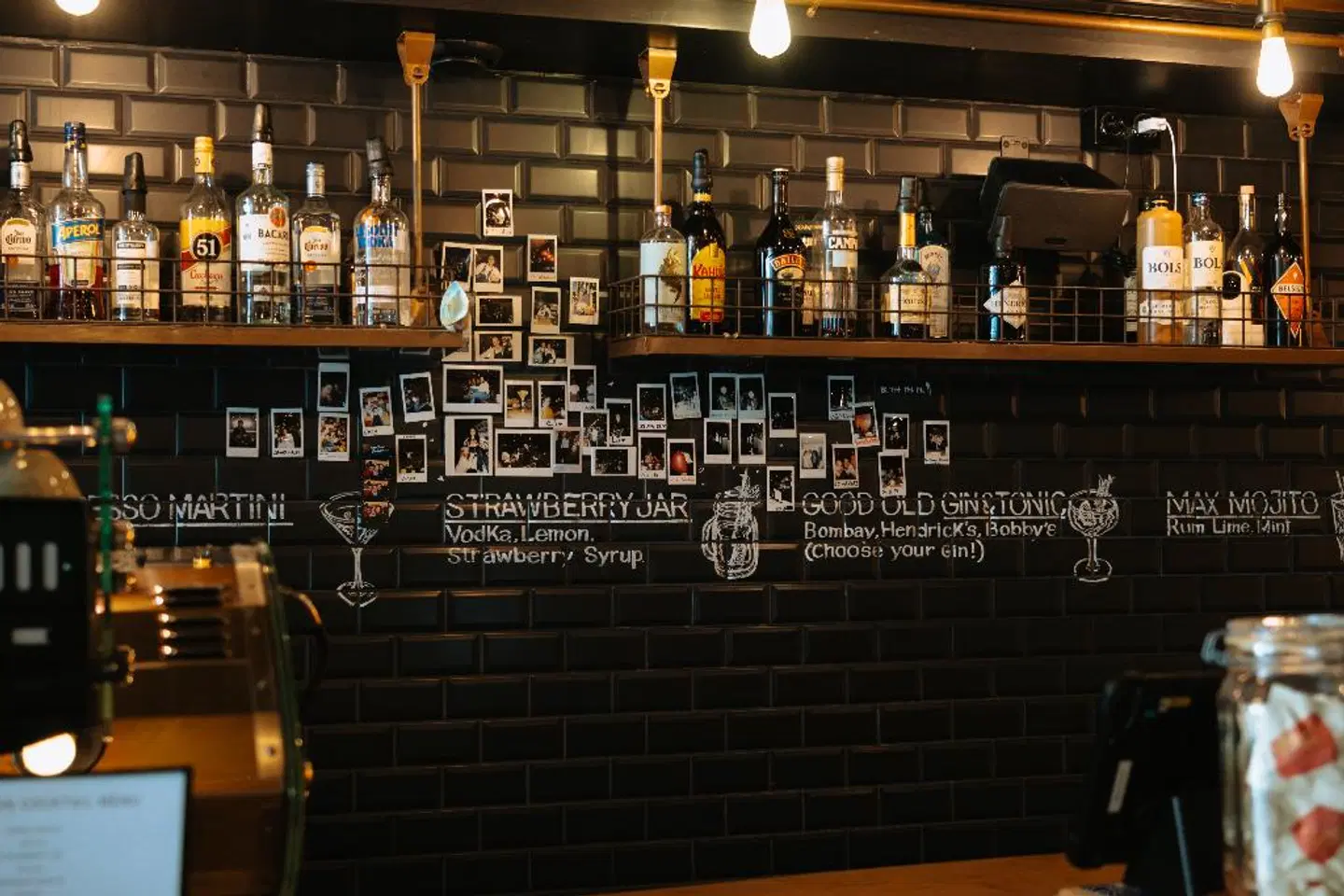 Max Brown Hotel Canal District Bar