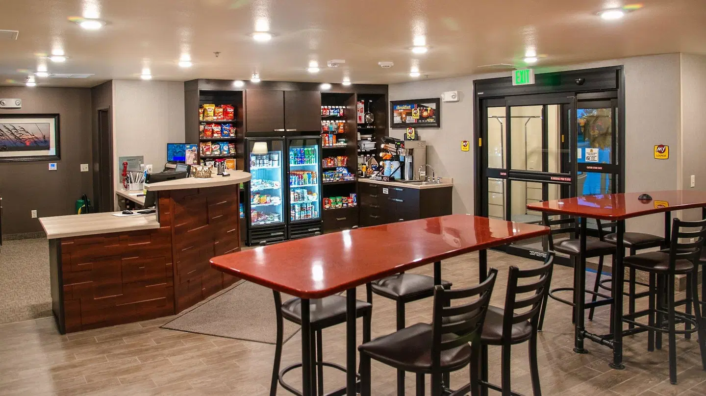 My Place Hotel-Kalispell, MT Bar