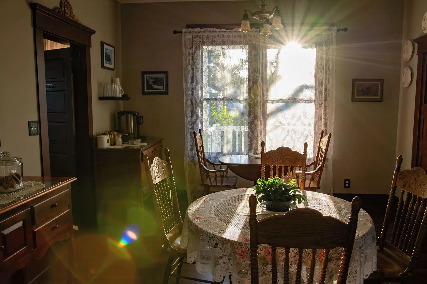 The Pearl Inn Bed and Breakfast ROOM_EXAMPLE