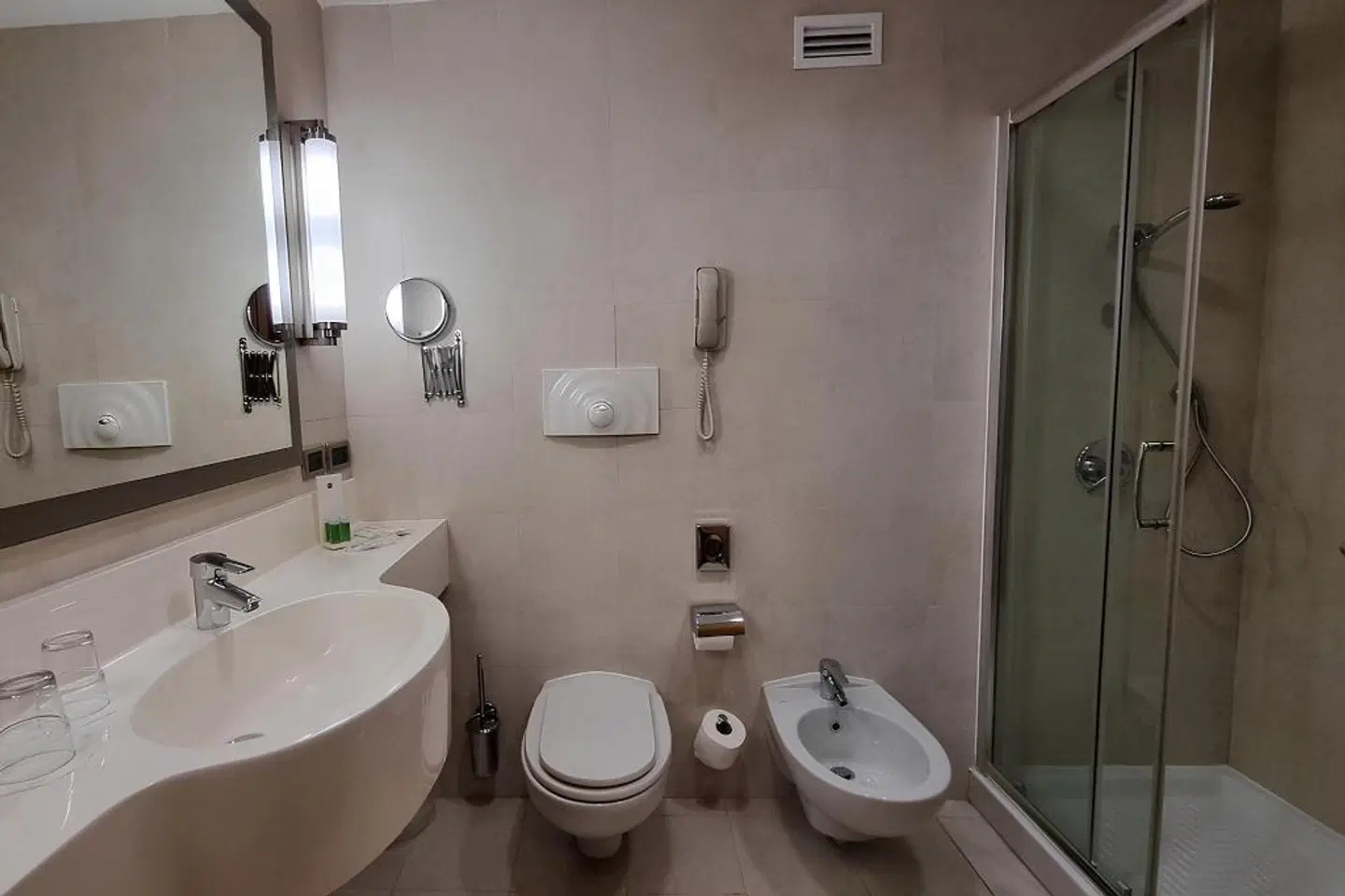 Plaza Caserta Badezimmer