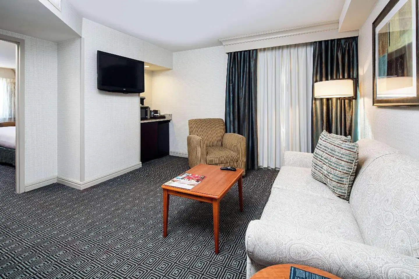 Hilton New York JFK Airport Hotel ROOM_EXAMPLE