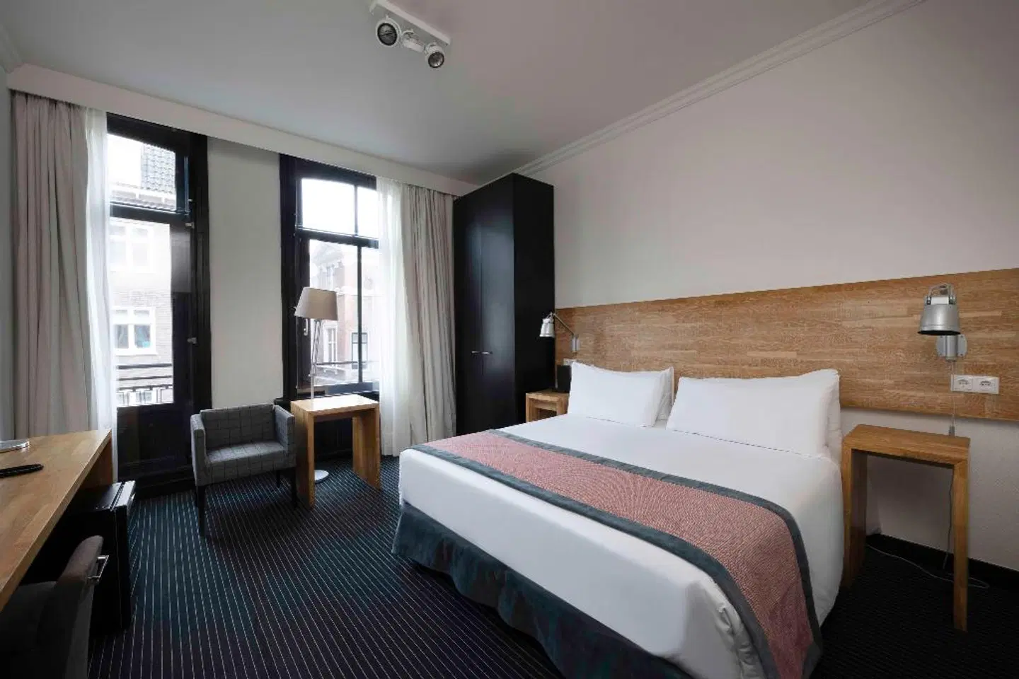 Catalonia Vondel Amsterdam ROOM_EXAMPLE