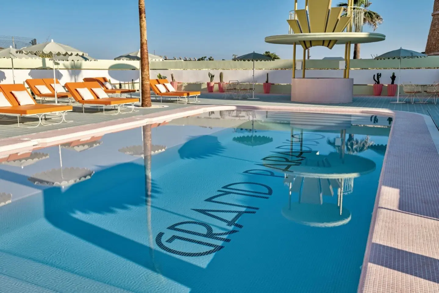 Grand Paradiso Ibiza OUTDOOR_POOL