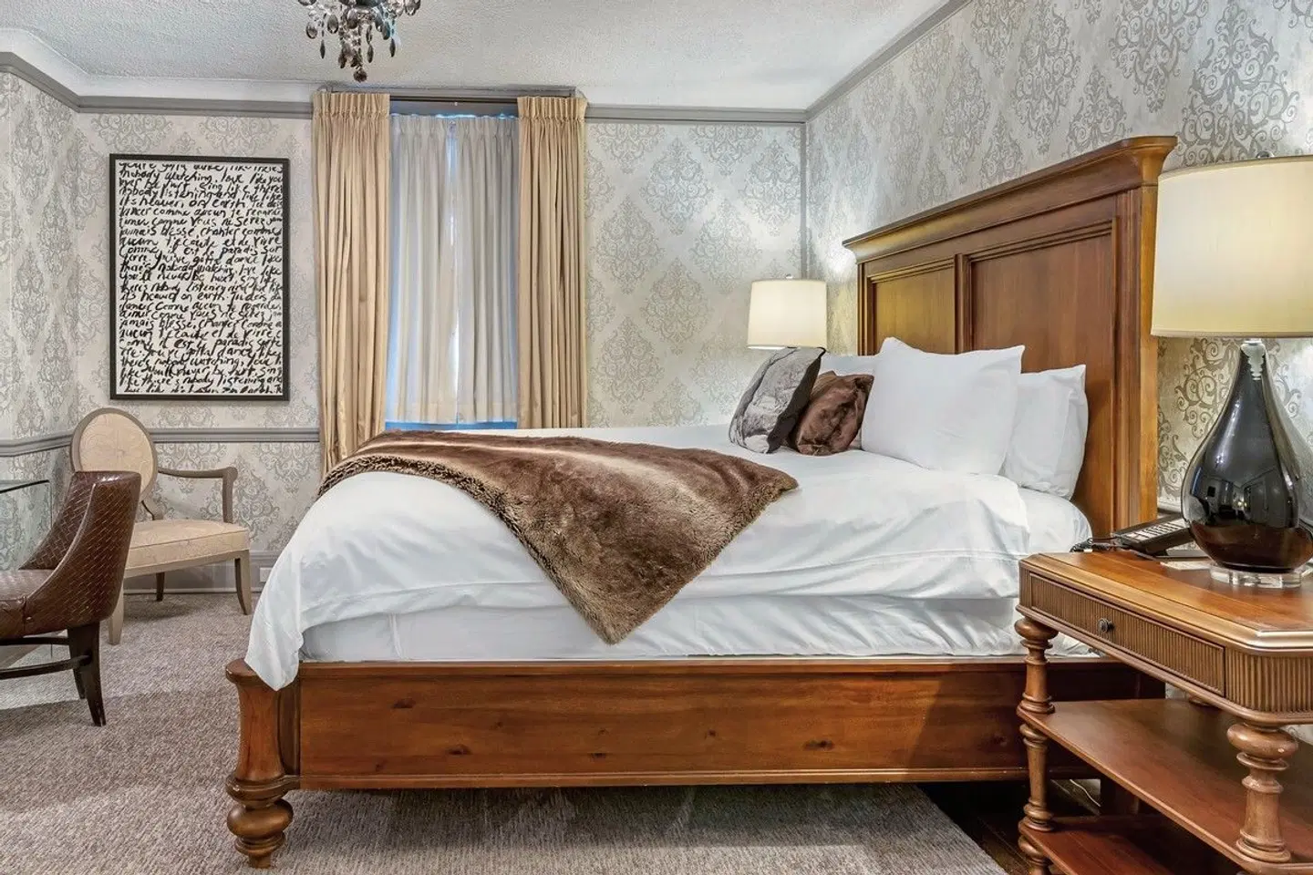 The Fort Garry Hotel ROOM_EXAMPLE