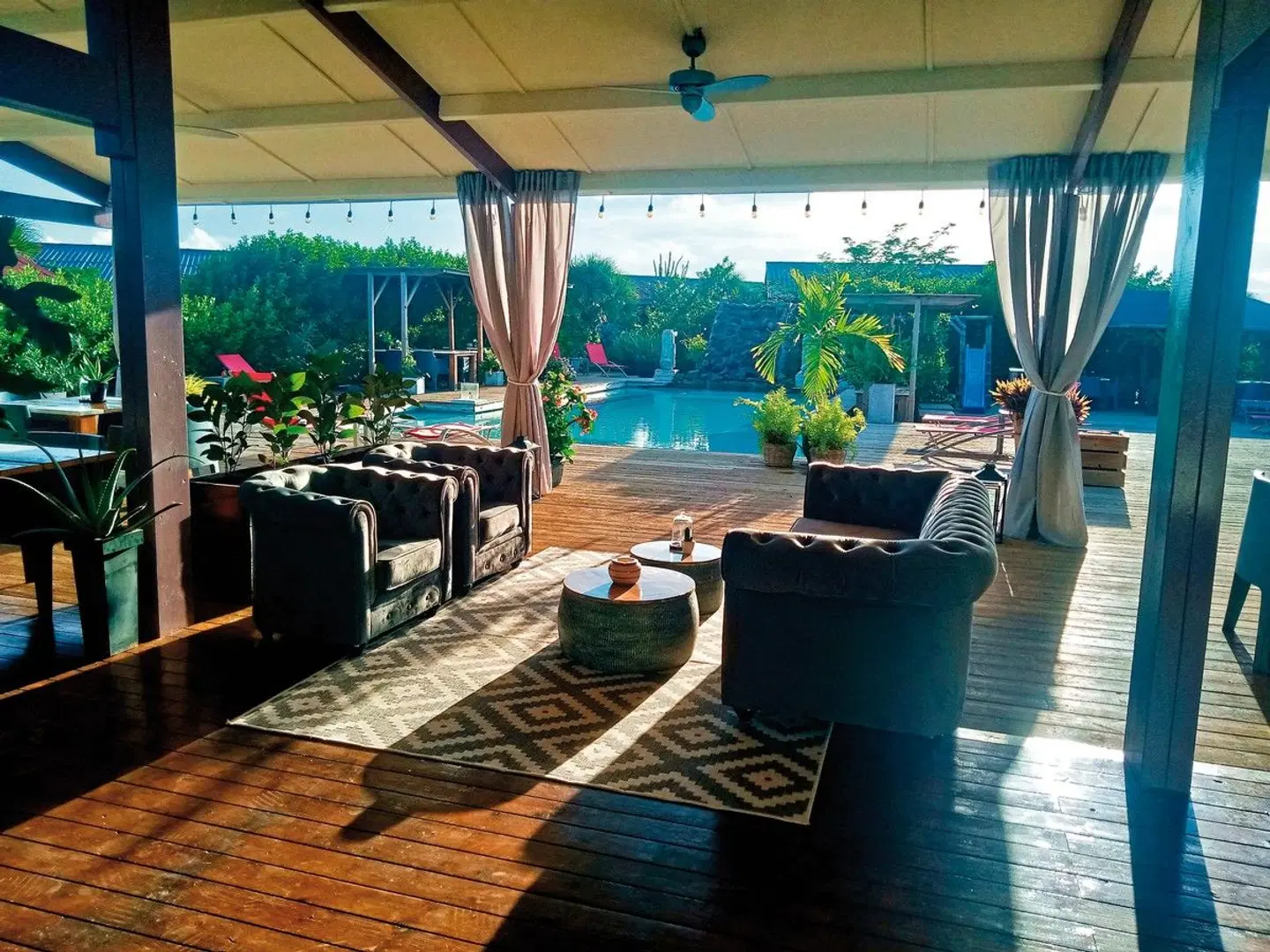 Red Palm Village Terrasse