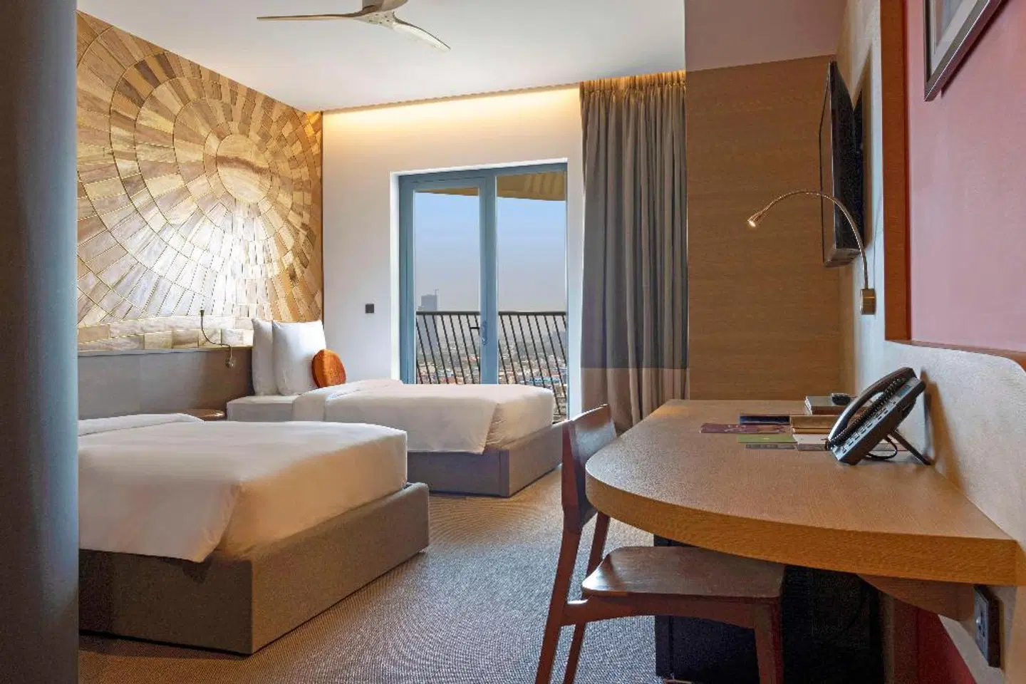 SUN & MOON, Riverside Hotel ROOM_EXAMPLE