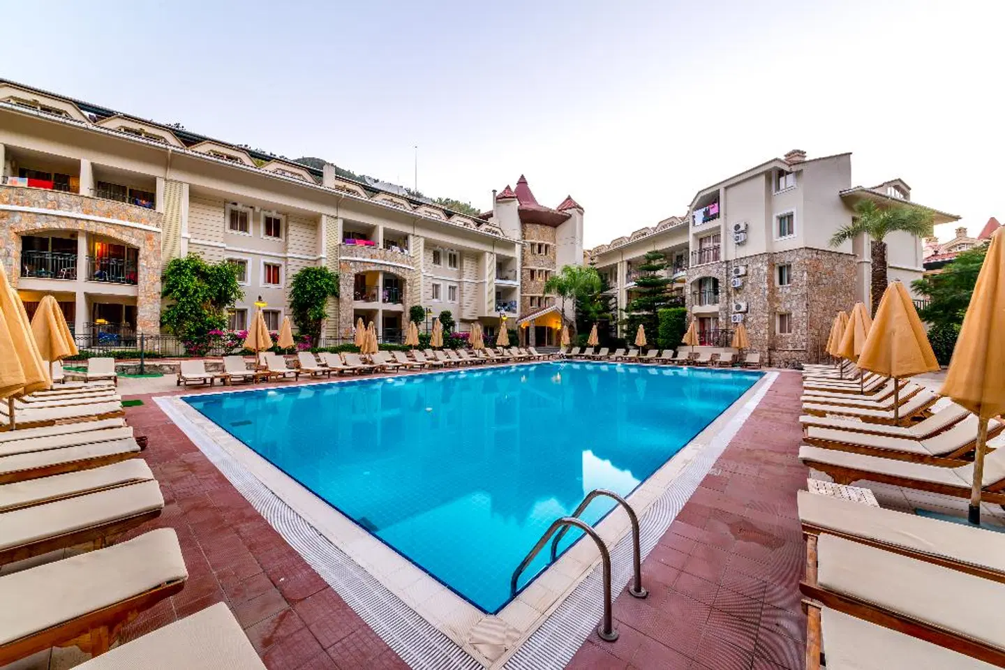 Julian Forest Suites OUTDOOR_POOL