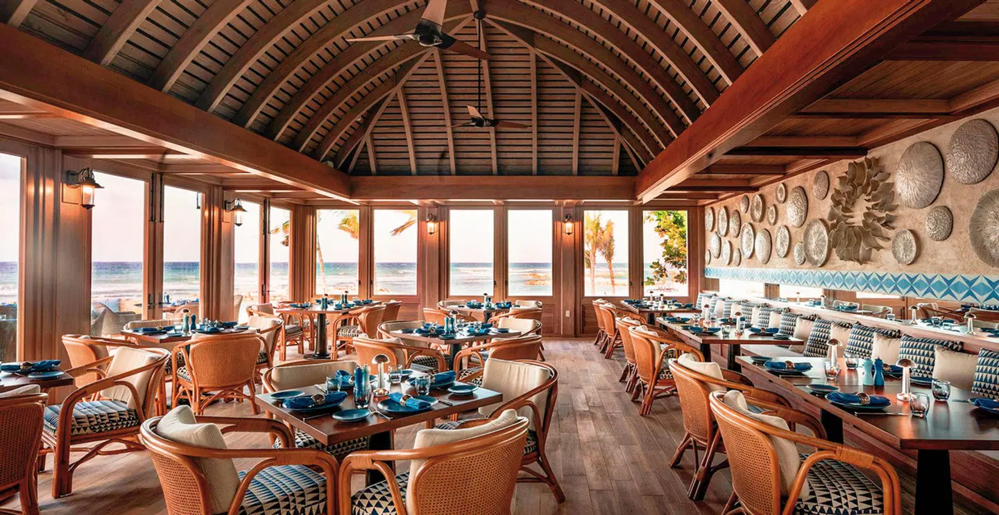 Half Moon RESTAURANT