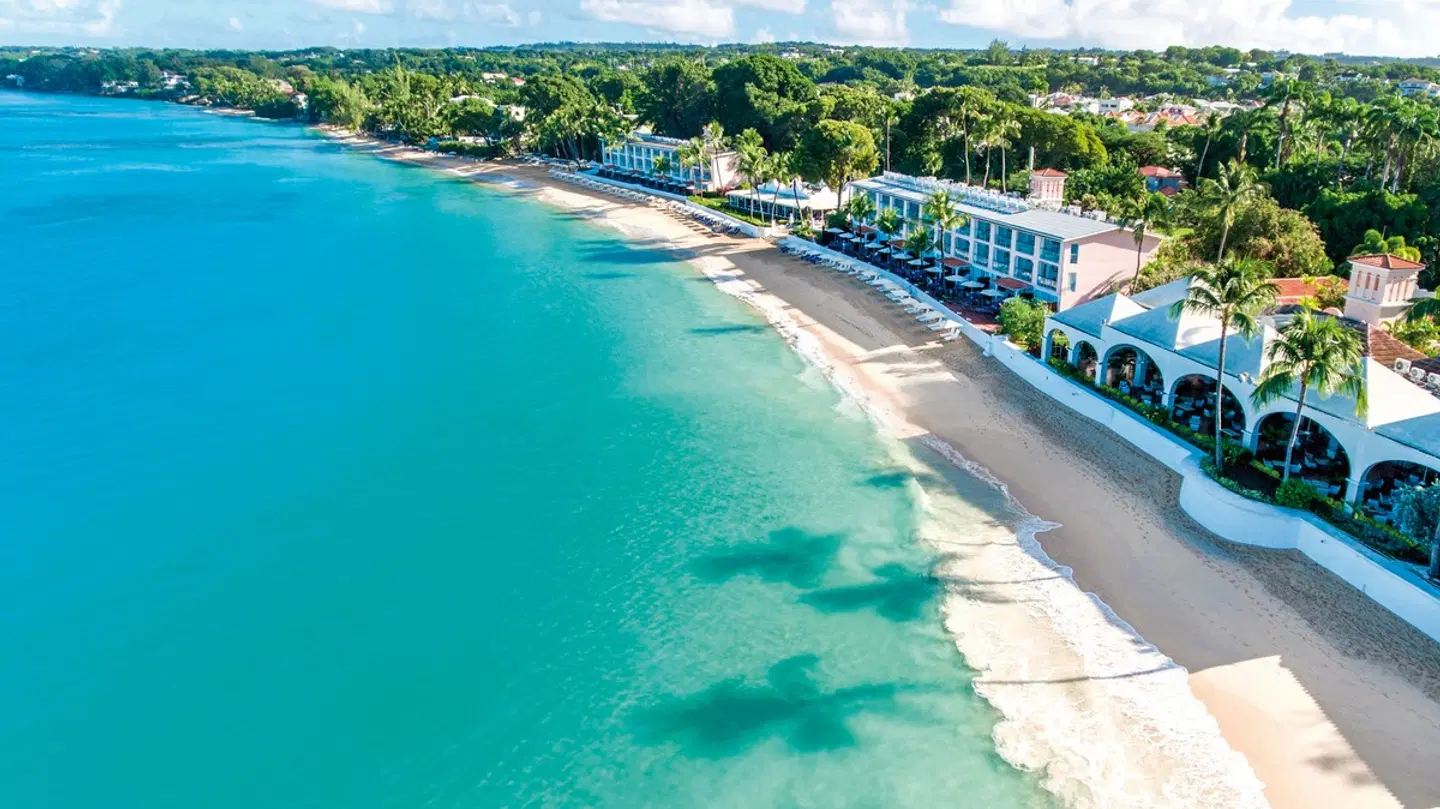Fairmont Royal Pavilion OUTDOOR_POOL
